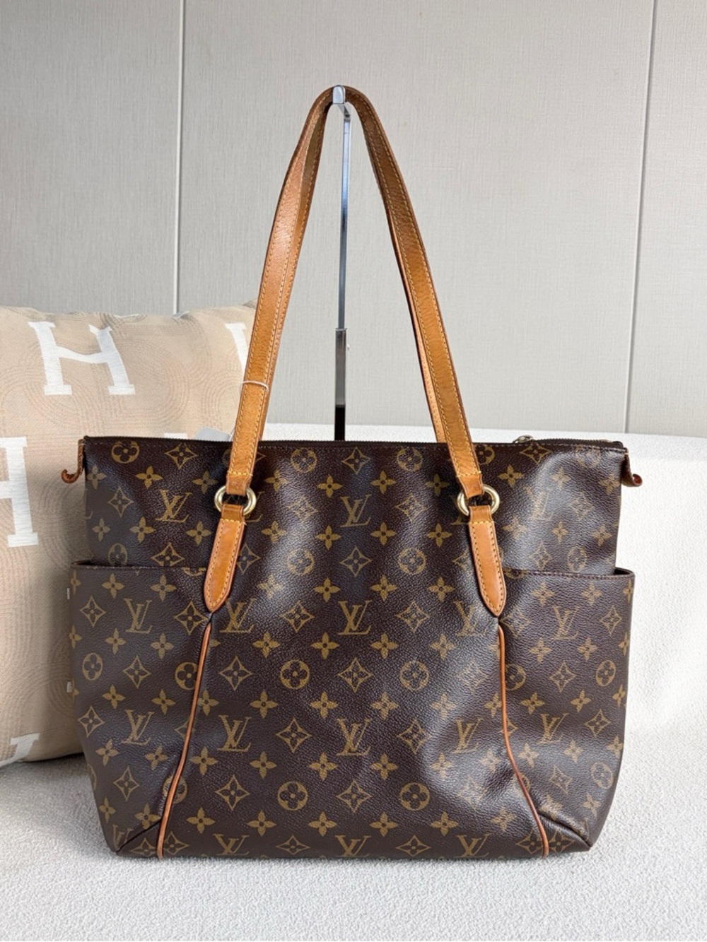 Louis Vuitton | Monogram Tote Bag | Good Condition